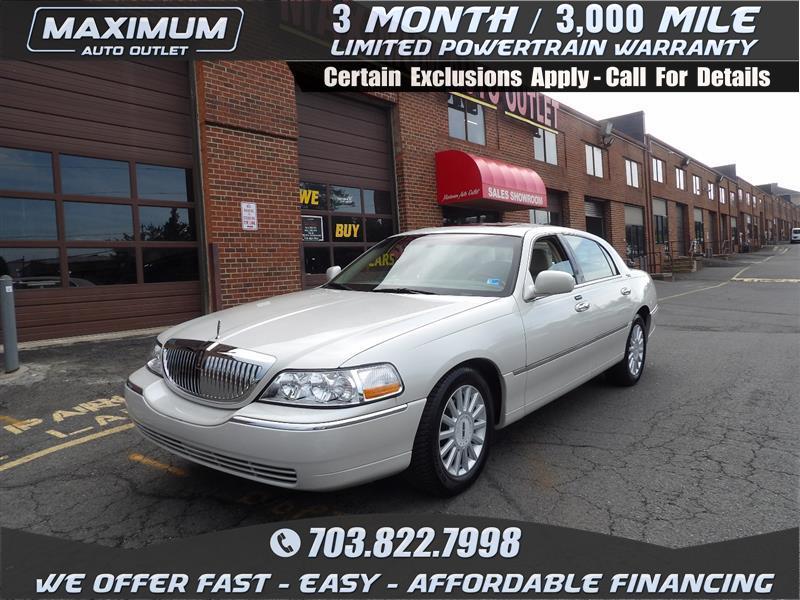 lincoln town car 2005 1LNHM82W95Y640607 image lincoln town car 2005 1LNHM82W95Y640607 image